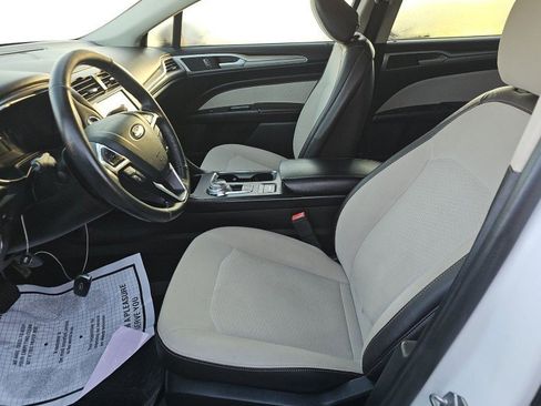 Used 2020 Ford Fusion SE w/ Equipment Group 151A image 5