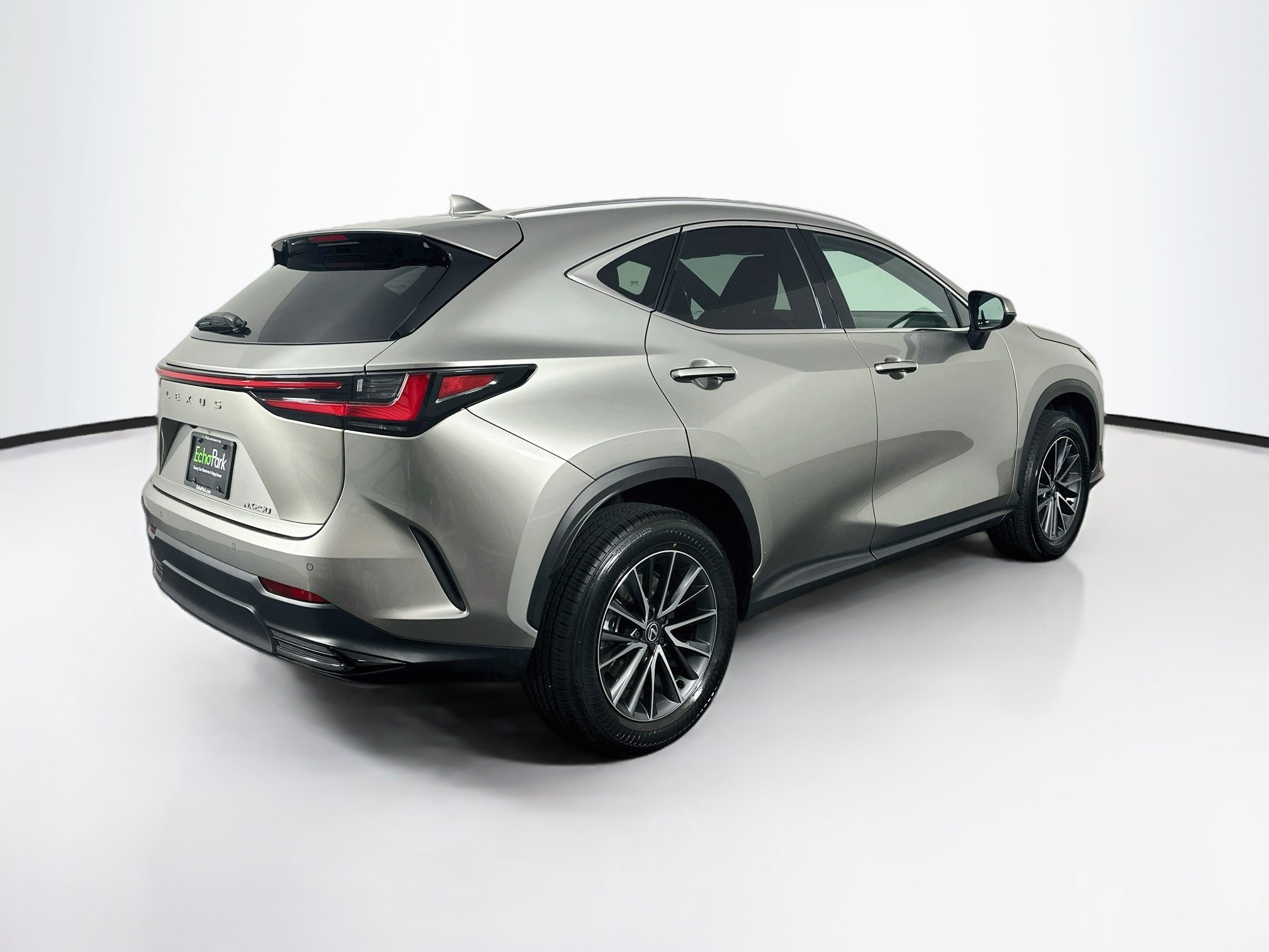 Used 2025 Lexus NX 250 FWD w/ Towing Package (2000 Lbs) image 9