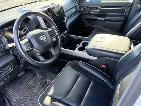 Used 2023 RAM 1500 Laramie AWD/4WD image 8