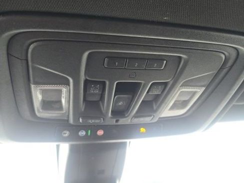 Used 2021 GMC Sierra 2500 AT4 image 30