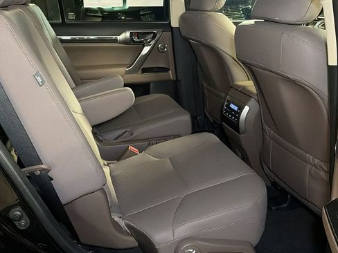 Certified 2023 Lexus GX 460 Premium AWD/4WD image 14