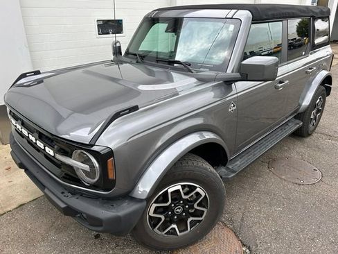 Certified 2022 Ford Bronco Outer Banks AWD/4WD image 1