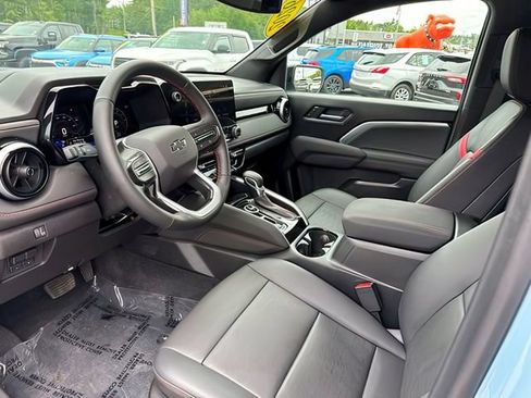 Used 2026 Chevrolet Colorado Z71 w/ Z71 Convenience Package 2 AWD/4WD image 14