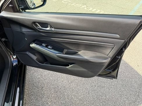 Used 2020 Nissan Altima 2.5 SV image 21