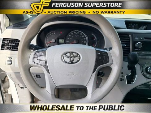 Used 2012 Toyota Sienna LE FWD image 10