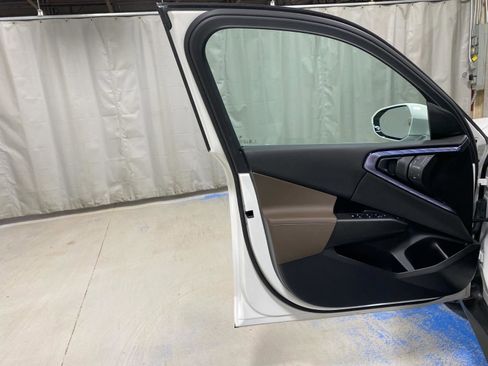 Used 2025 BMW X3 xDrive30i w/ Convenience Package image 21