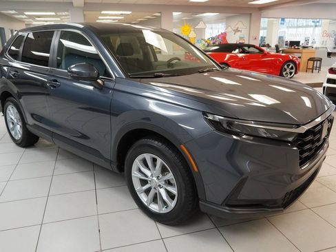 Used 2025 Honda CR-V EX image 13