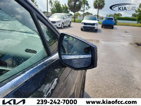 New 2026 Kia Sportage LX FWD image 8