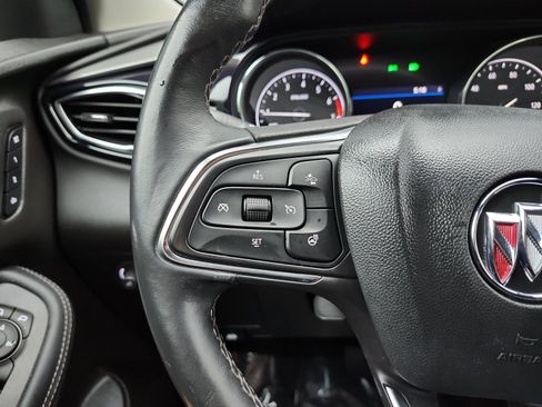 Used 2021 Buick Encore GX Essence w/ Experience Buick Package FWD image 26