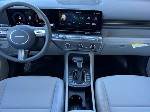 New 2026 Hyundai Kona SE image 13
