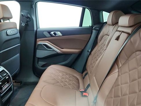 Used 2025 BMW X6 M60i image 28