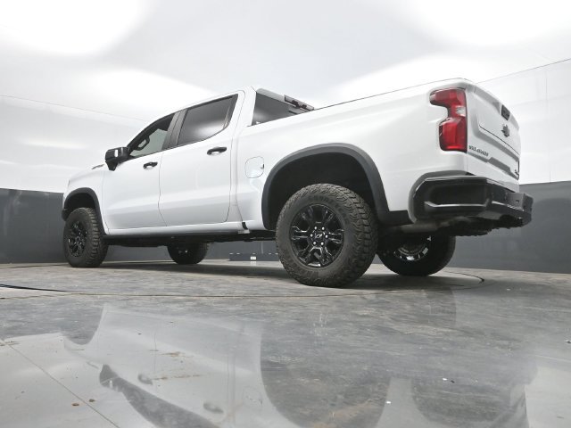 Used 2022 Chevrolet Silverado 1500 ZR2 w/ Technology Package AWD/4WD image 52