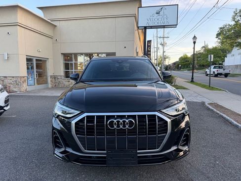 Used 2023 Audi Q3 2.0T Premium w/ 19" Wheel Package AWD/4WD image 2