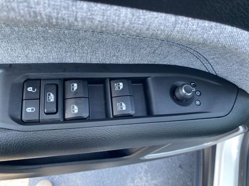 New 2026 Jeep Compass Latitude image 10