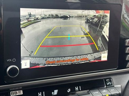 Certified 2025 Toyota Camry LE image 21