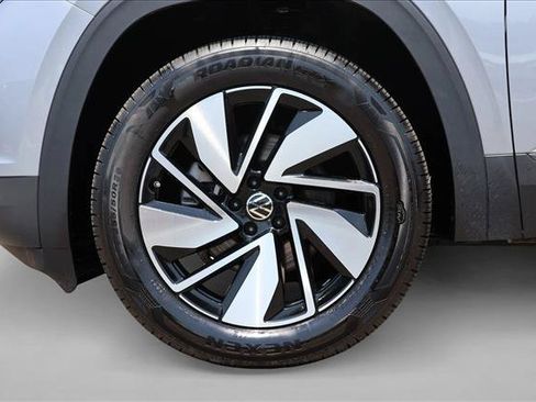 Used 2026 Volkswagen Atlas SE AWD/4WD image 9