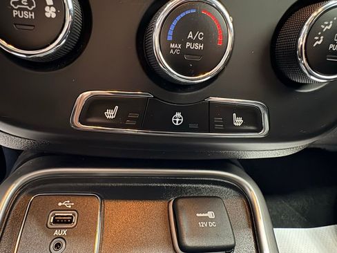 Used 2017 Jeep Compass Sport w/ Cold Weather Group image 17