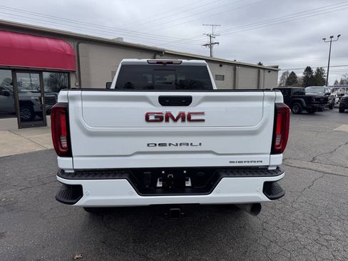 Used 2023 GMC Sierra 2500 Denali image 4