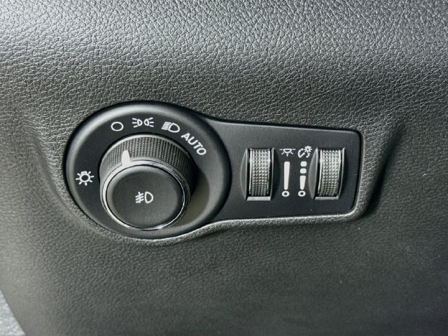 New 2026 Jeep Compass Latitude AWD/4WD image 10