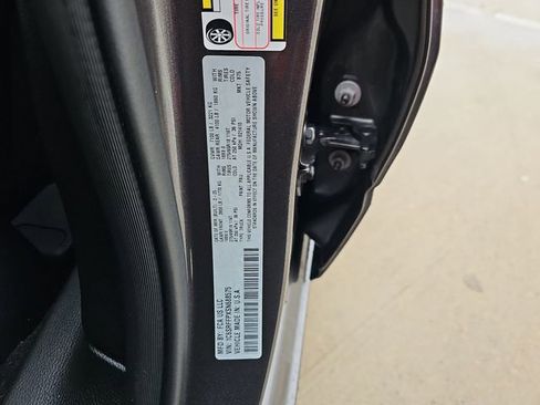 Used 2025 RAM 1500 Big Horn AWD/4WD image 33