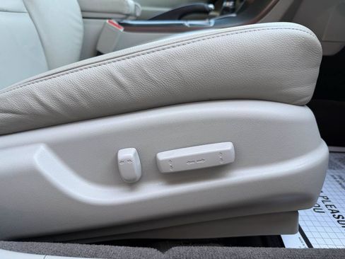 Used 2012 Acura TL FWD image 23