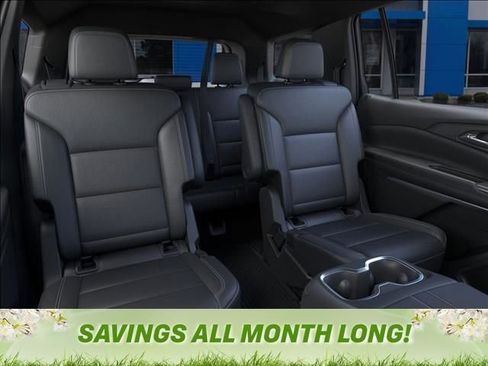 New 2025 Chevrolet Traverse LT w/ Sun and Wheel Package image 17