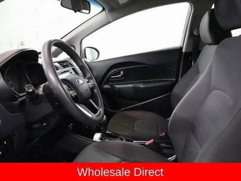 Used 2013 Kia Rio LX FWD image 10