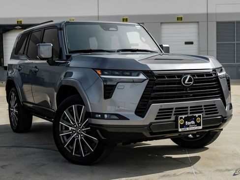 Used 2025 Lexus GX 550 w/ Accessory Package (Z1) image 21