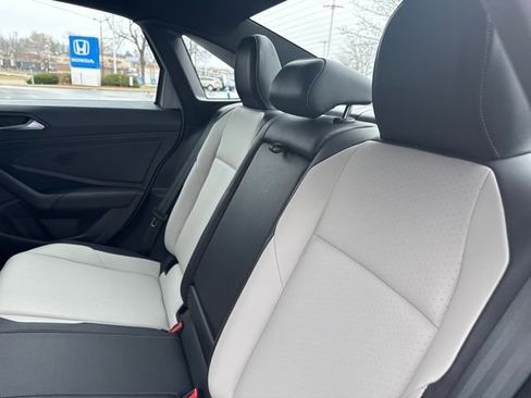 Used 2021 Volkswagen Jetta R-Line w/ R-Line Cold Weather Package image 19
