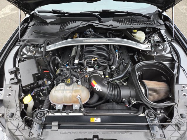 Used 2016 Ford Mustang Shelby GT350 w/ Technology Package RWD image 32