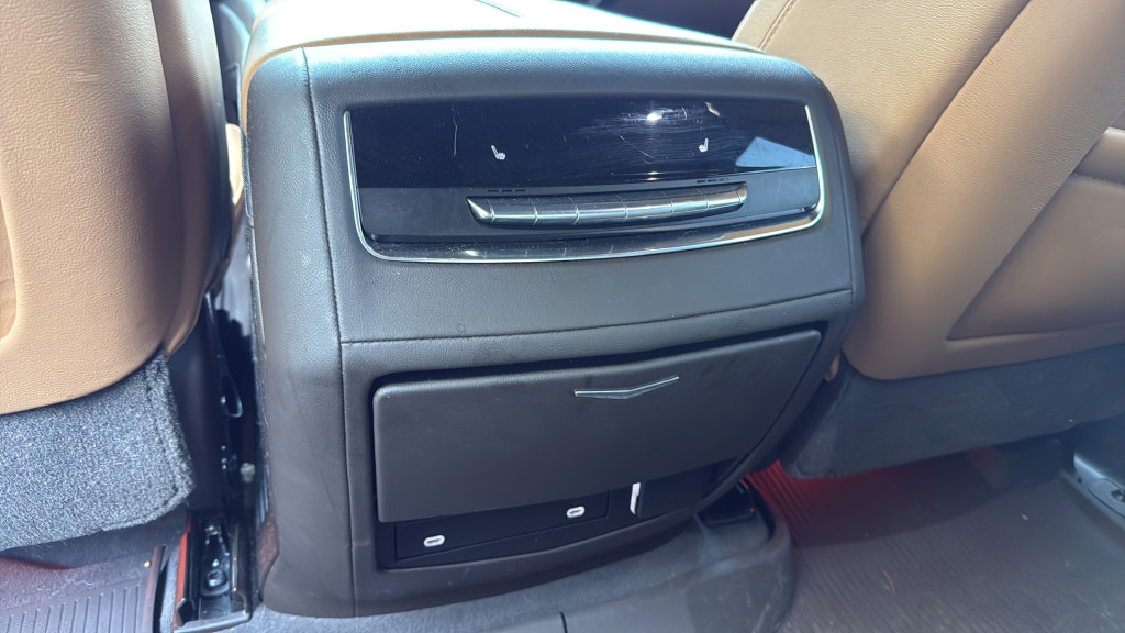 Used 2021 Cadillac Escalade Sport AWD/4WD image 25
