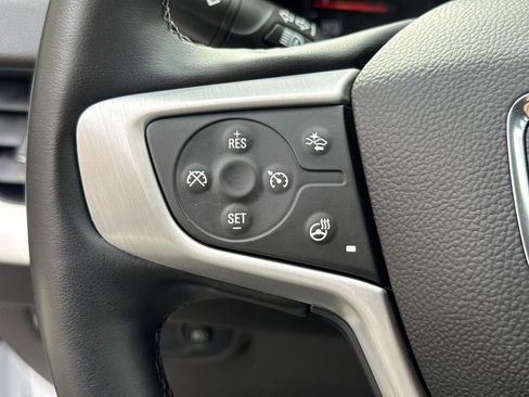 Used 2024 GMC Terrain SLT image 33