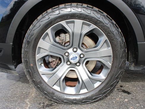 Used 2018 Ford Explorer Sport w/ Equipment Group 401A image 54