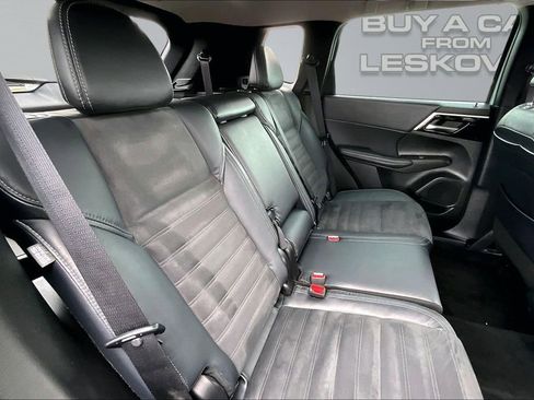 Used 2022 Mitsubishi Outlander SE image 26