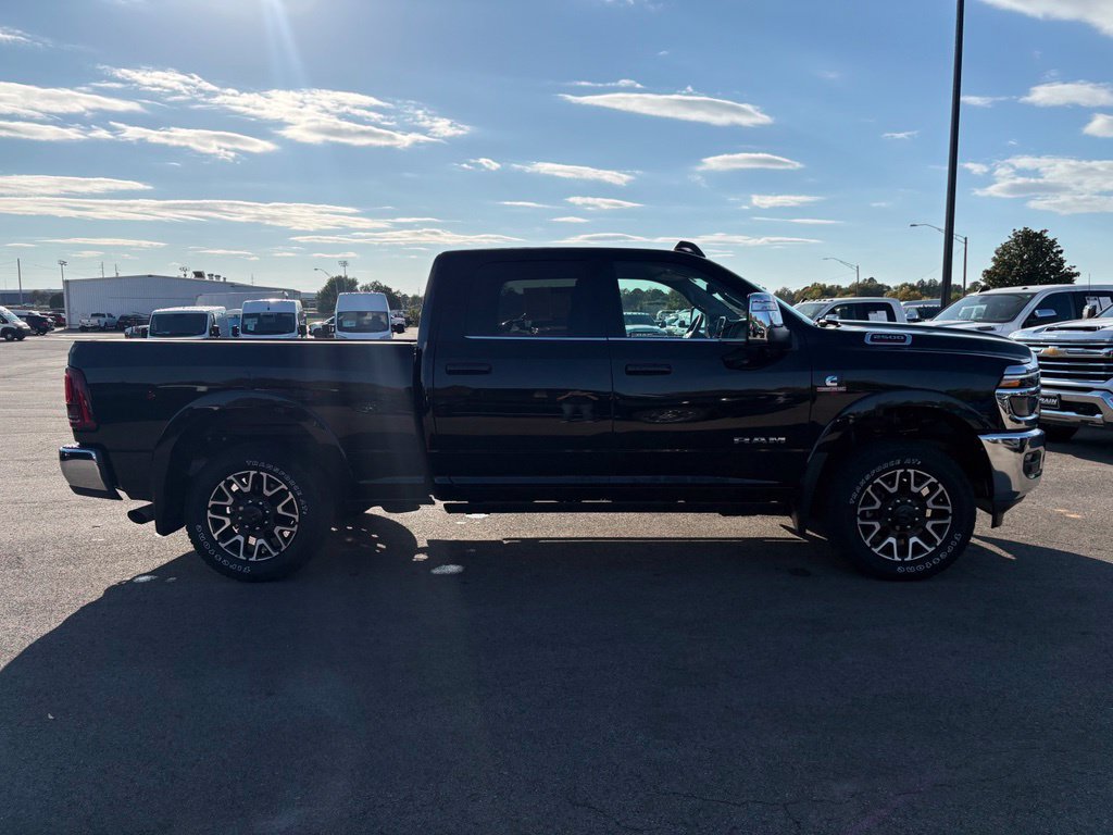 Used 2026 RAM 2500 Limited AWD/4WD image 9