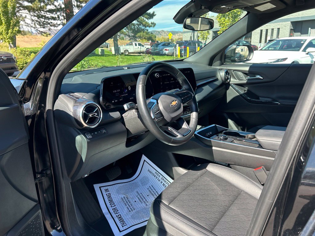 Used 2026 Chevrolet Equinox LT w/ Convenience Package II AWD/4WD image 23