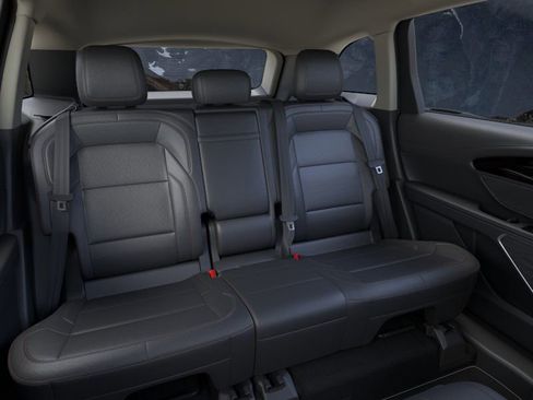 New 2026 Lincoln Nautilus Premier image 11