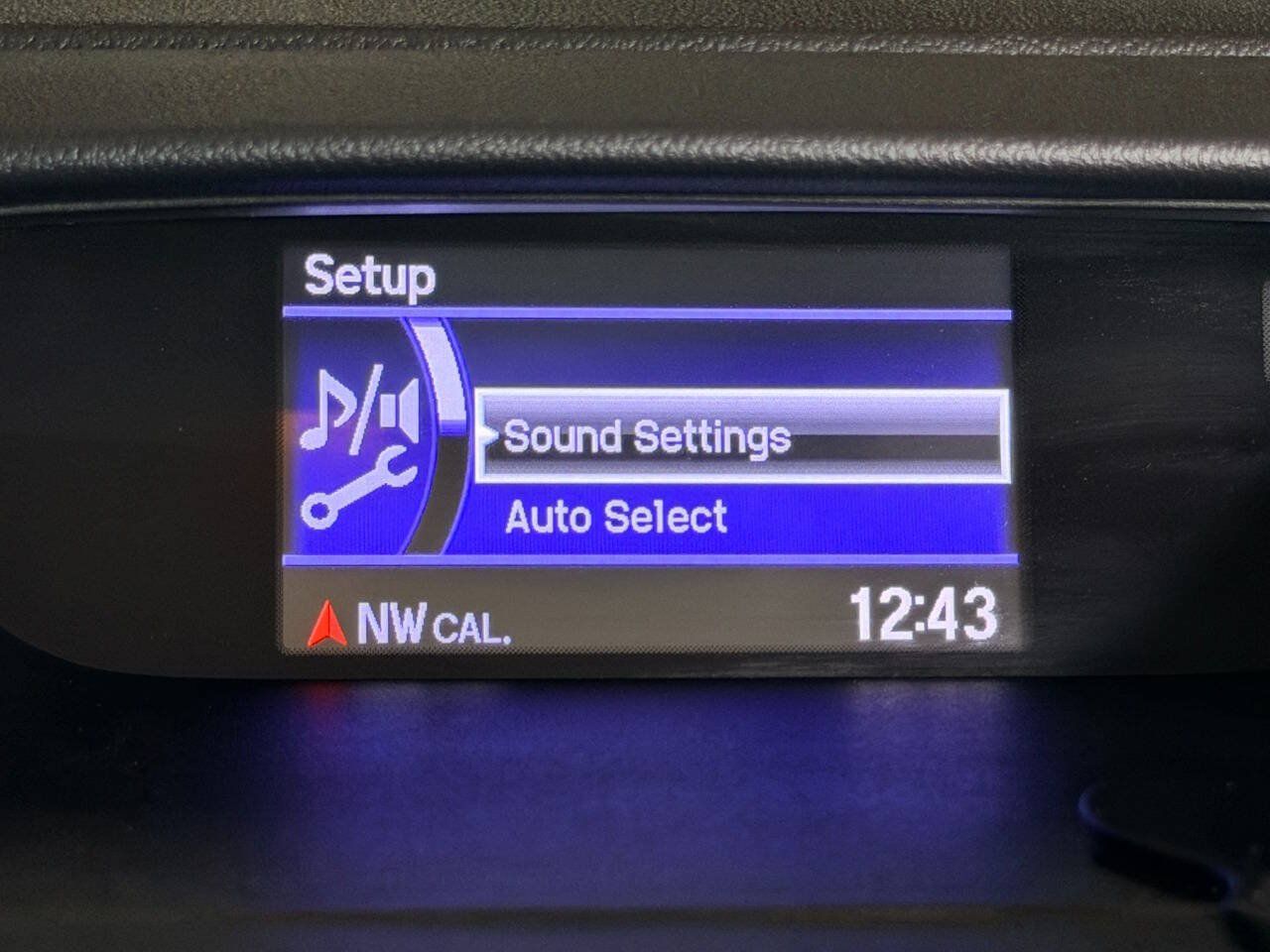 Used 2015 Honda CR-V LX image 42