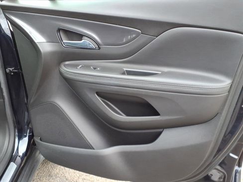 Certified 2022 Buick Encore Preferred w/ Safety Package image 11