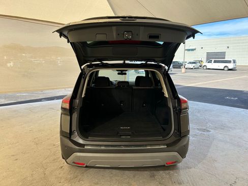 Used 2023 Nissan Rogue SV image 8