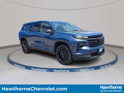Used 2024 Chevrolet Traverse LS w/ Midnight/Sport Edition AWD/4WD image 1
