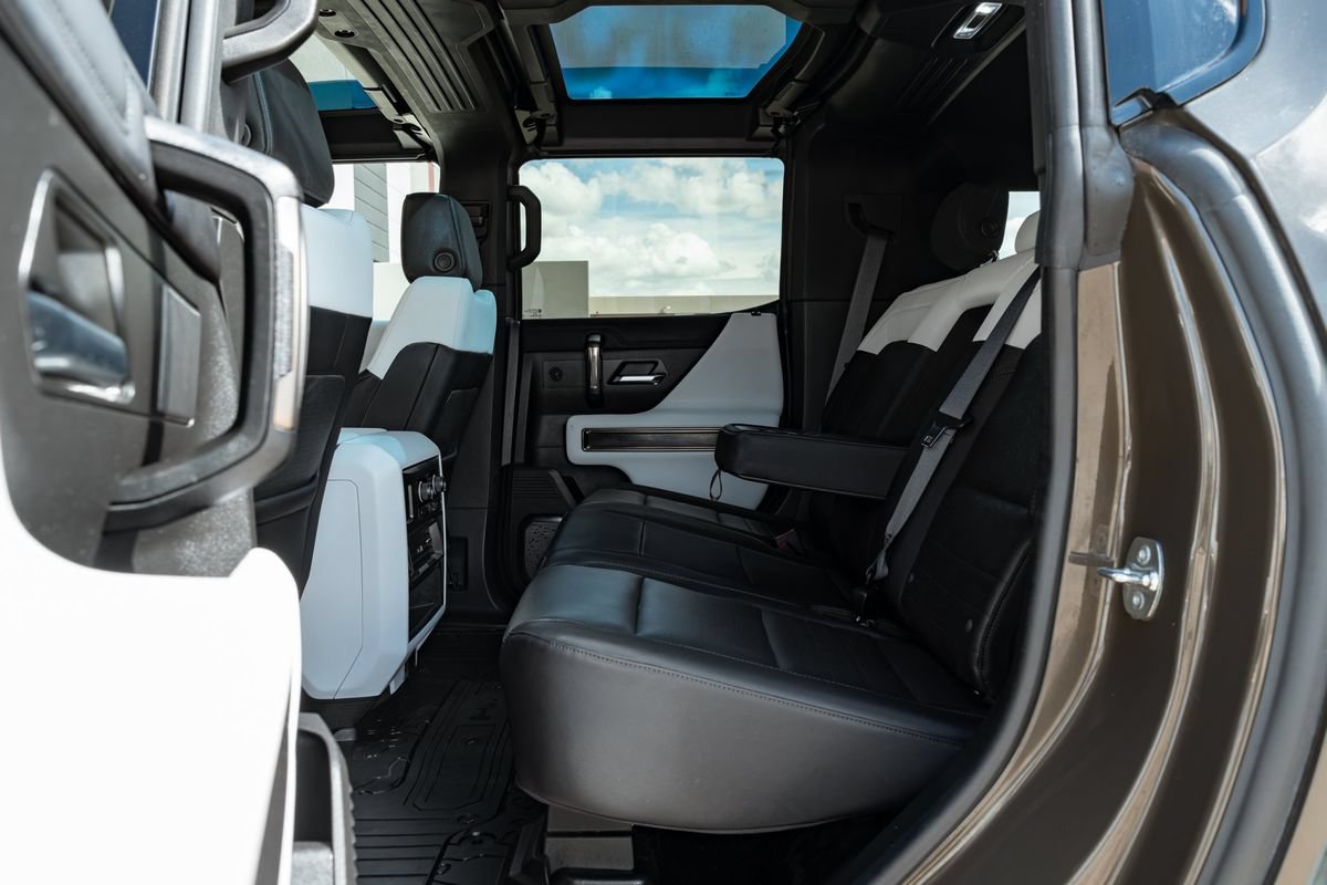 Used 2024 GMC Hummer EV 3X AWD/4WD image 33