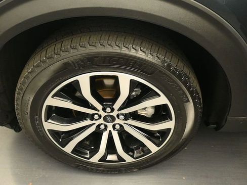 Used 2022 Ford Explorer ST-Line image 15