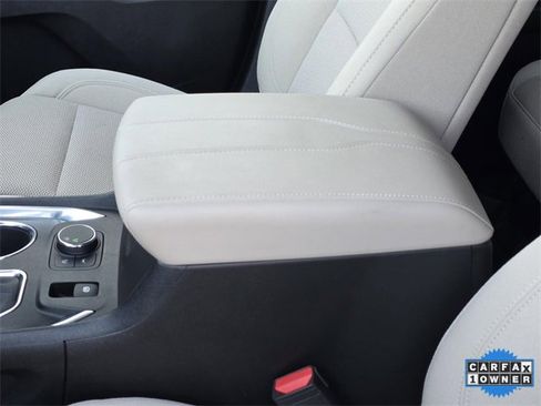 Used 2023 Chevrolet Traverse LS w/ Safety Package image 7