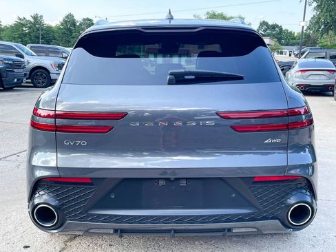 Used 2023 Genesis GV70 2.5T w/ Sport Prestige Package AWD/4WD image 8