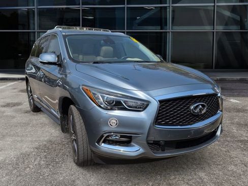 Used 2017 INFINITI QX60 Luxe w/ Deluxe Technology Package image 1
