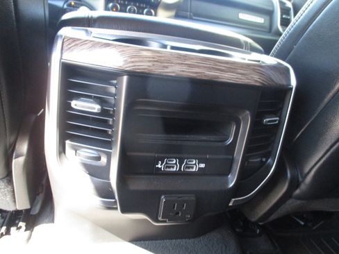 Used 2020 RAM 1500 Laramie image 6