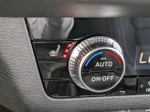 New 2026 Mitsubishi Outlander LE FWD image 22