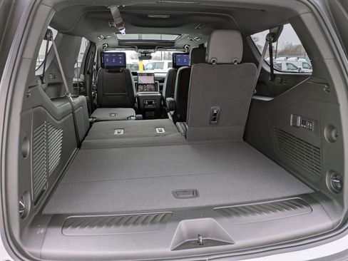 New 2026 GMC Yukon XL Elevation image 37