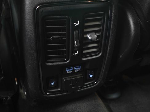 Used 2015 Jeep Grand Cherokee Limited w/ Trailer Tow Group IV AWD/4WD image 20
